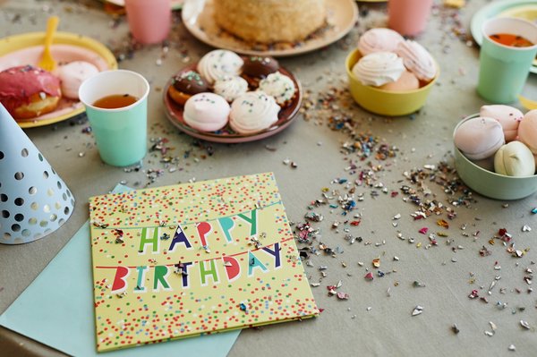 Des cartes de bon anniversaire pour célébrer chaque moment